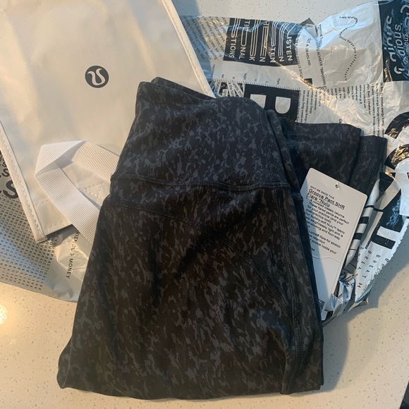 Lululemon Groove Super High Rise Flare Pant Nulu NWT - Picture 6 of 16